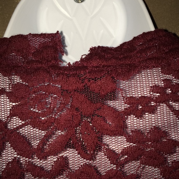 Crocheted lace long sleeve sheer top - Picture 7 of 8